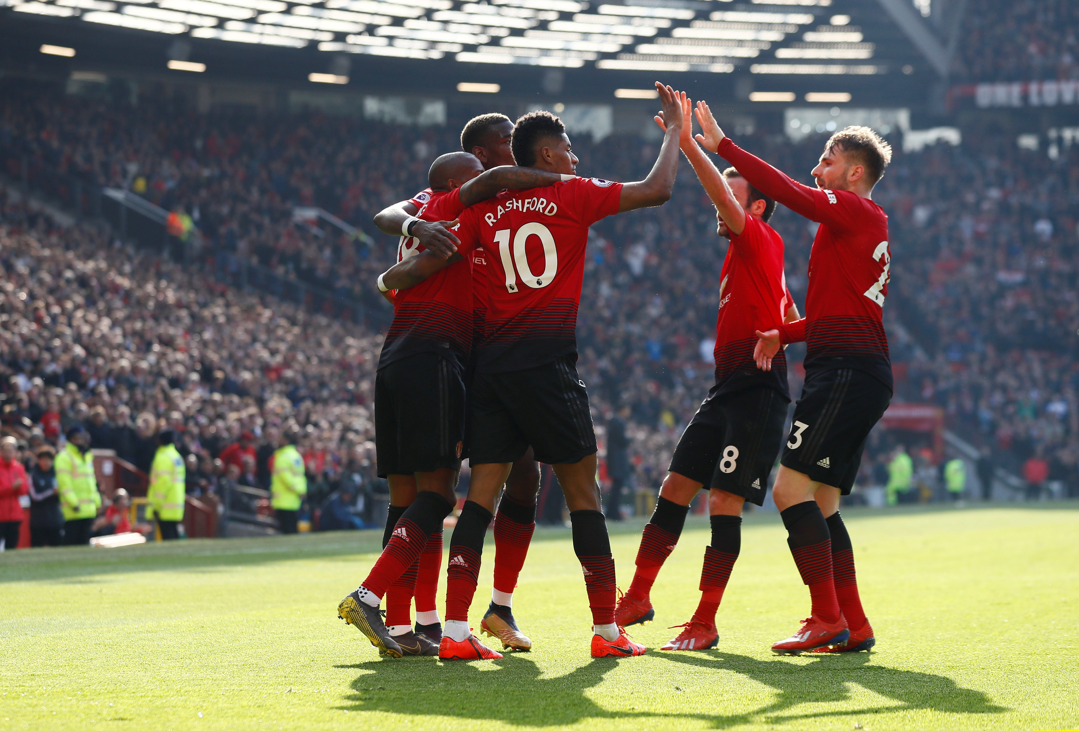 队表现的重 队表现的重